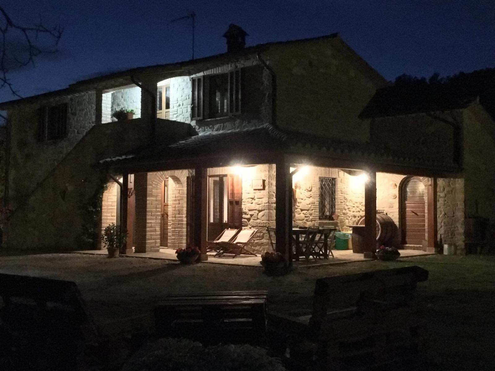 Agriturismo Casa Del Nonno Valfabbrica Bagian luar foto