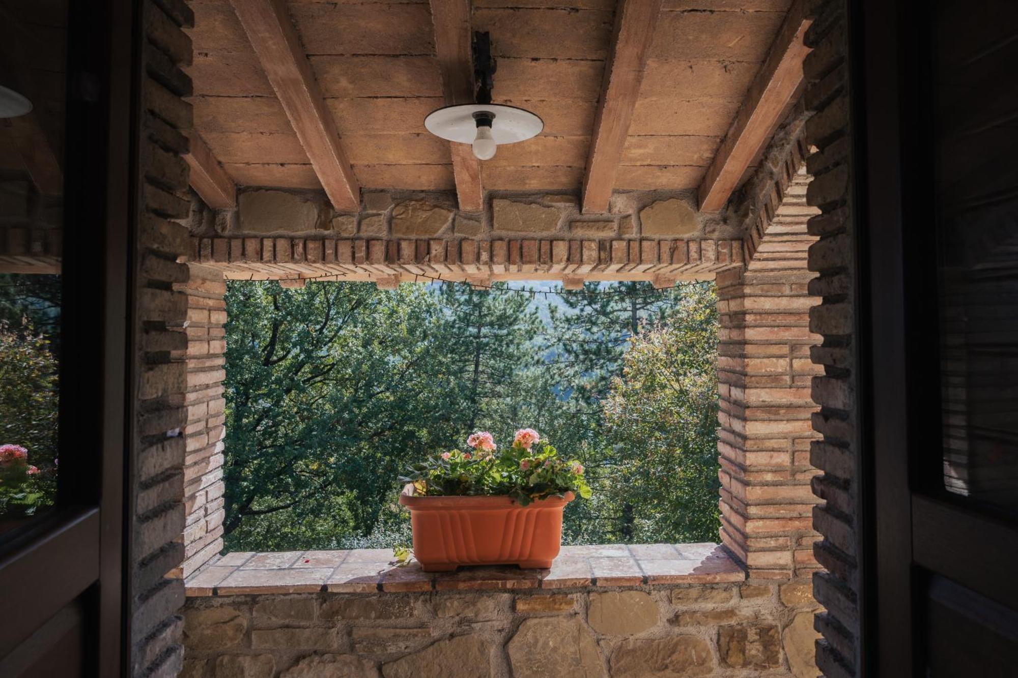 Agriturismo Casa Del Nonno Valfabbrica Bagian luar foto